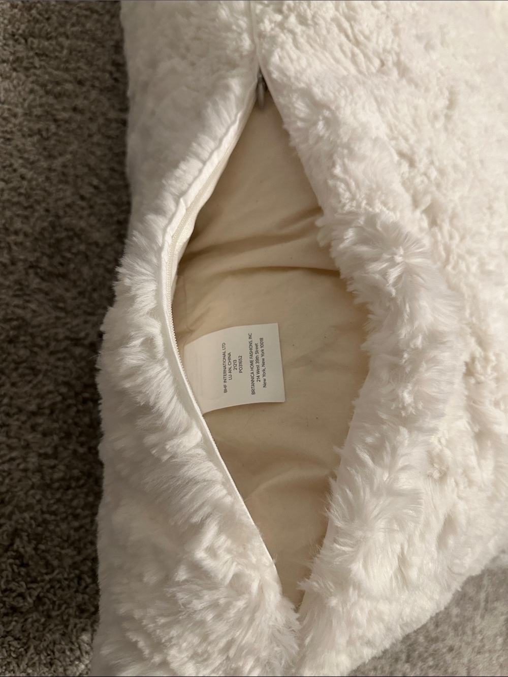 Ugg Plush Faux Fur Throw Pillows (Set of 2) - White - Picture 5 of 7